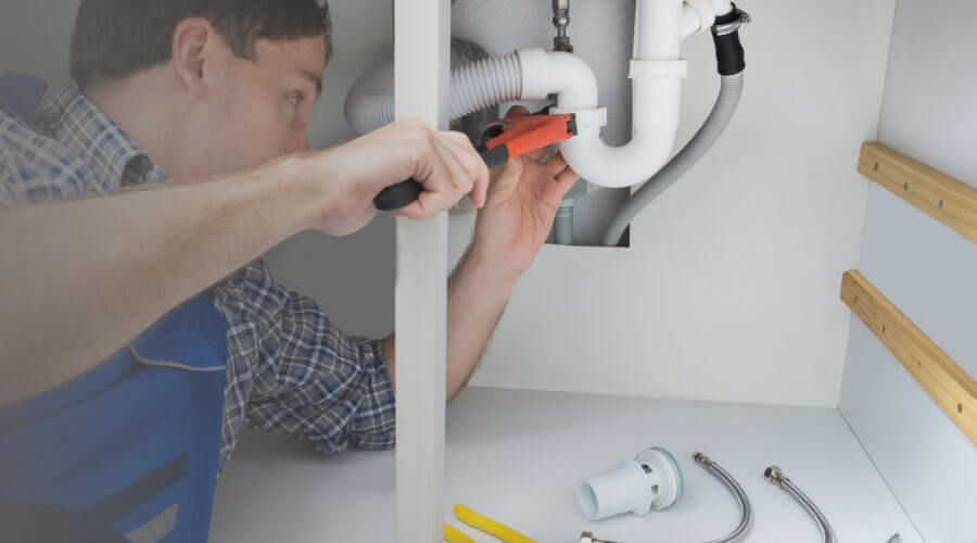 Local expert plumbing services in Latexo, TX